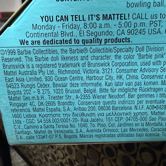 Barbie Vintage 1999 Bowling Champ Collectible Doll with Accessories - Picture 6 of 6